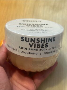 Truly Sunshine Vibes Exfoliating Body Scrub